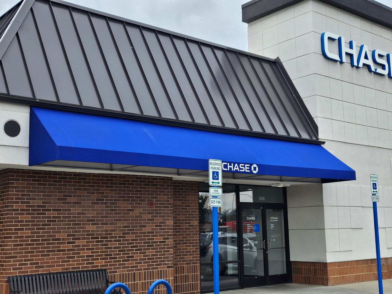 Awning Chase bank
