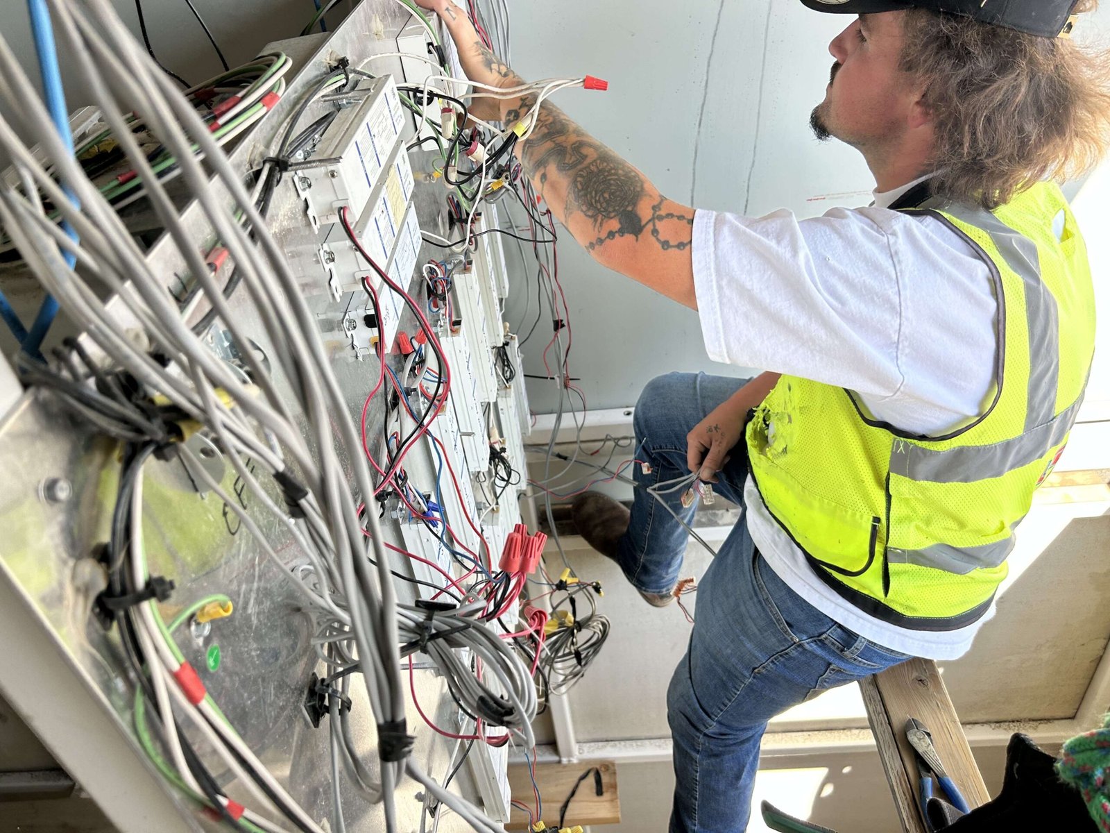 installing an electronic sign